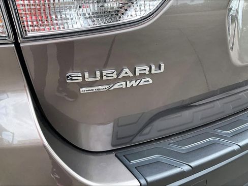 Used 2023 Subaru Forester Premium AWD/4WD image 30