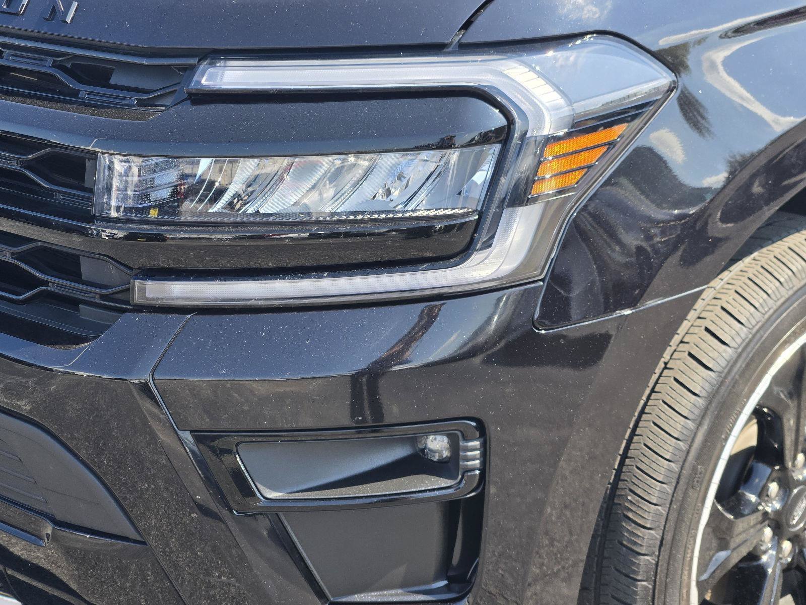Used 2023 Ford Expedition Limited RWD image 10