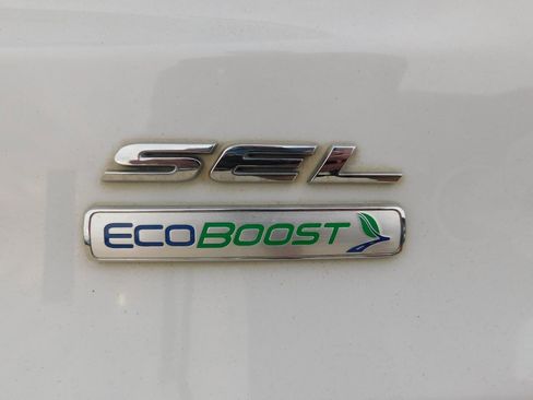 Used 2019 Ford Fusion SEL image 9