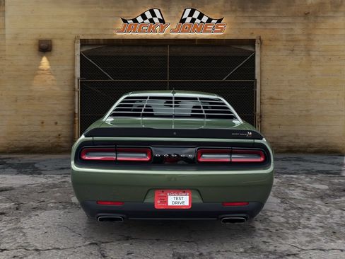 Used 2021 Dodge Challenger R/T Scat Pack RWD image 8