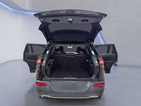 Used 2015 Jeep Cherokee Limited image 12