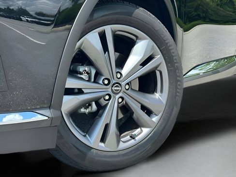 Certified 2024 Nissan Murano Platinum w/ Cargo Package FWD image 26