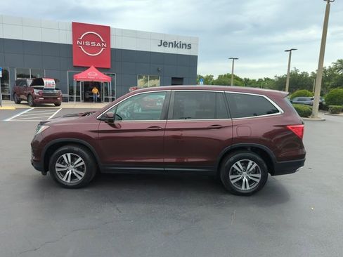 Used 2017 Honda Pilot EX-L image 11