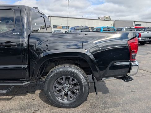 Certified 2023 Toyota Tacoma SR5 image 4