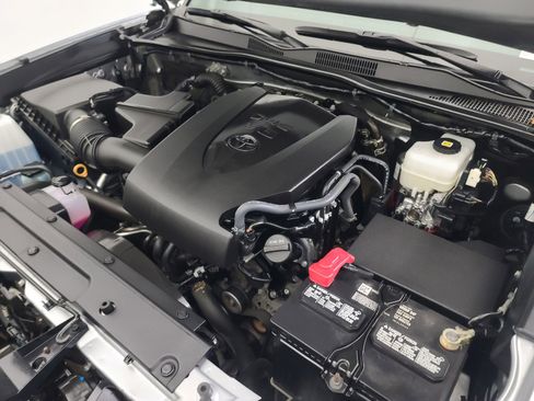 Used 2023 Toyota Tacoma TRD Sport image 36