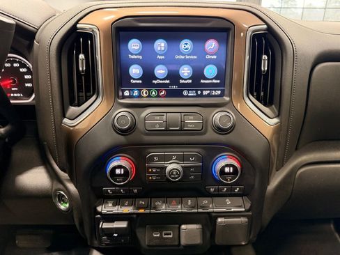 Used 2022 Chevrolet Silverado 2500 High Country w/ Z71 Off-Road Package AWD/4WD image 58