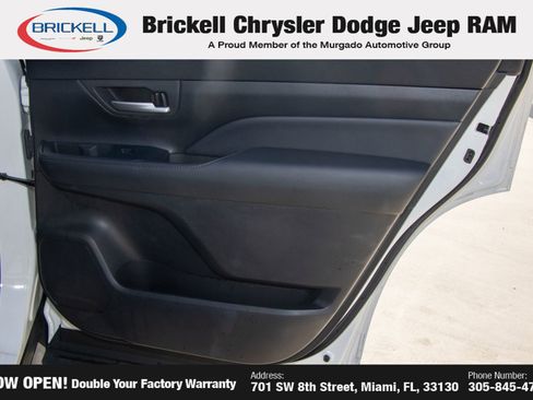 Used 2024 Toyota Grand Highlander XLE FWD image 13