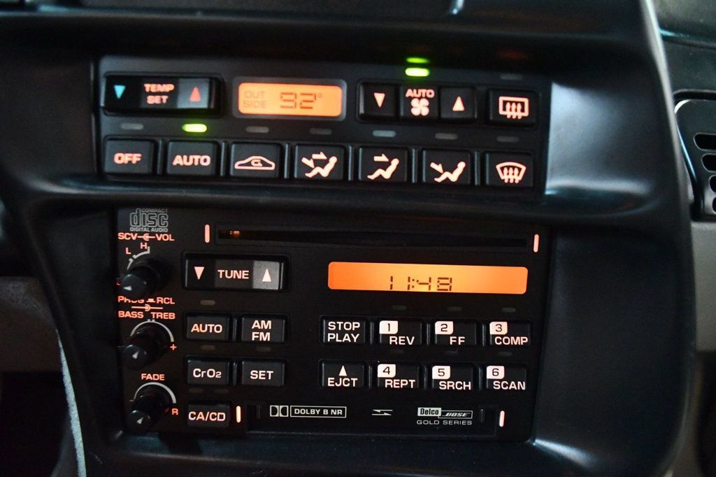 Used 1996 Chevrolet Corvette Coupe RWD image 40