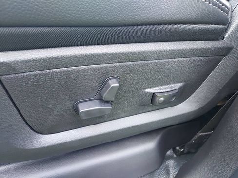 New 2026 RAM 4500 4x4 Crew Cab DRW w/ Laramie Trim Package image 18