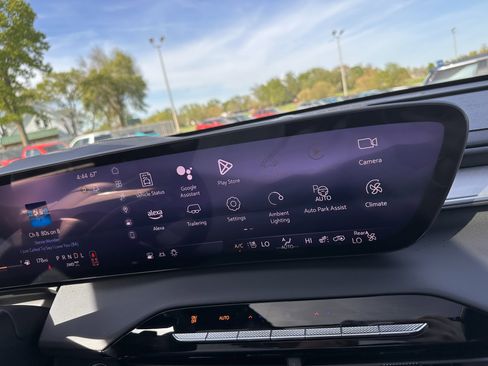 Certified 2025 Buick Enclave Avenir w/ Super Cruise Package image 63