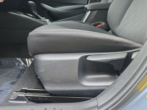 Used 2025 Toyota Corolla LE FWD image 26