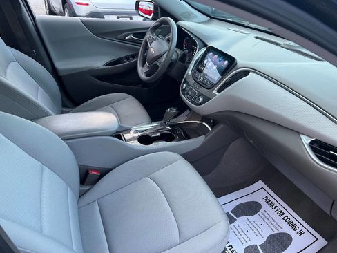 Used 2020 Chevrolet Malibu LS w/ Driver Confidence Package II image 9