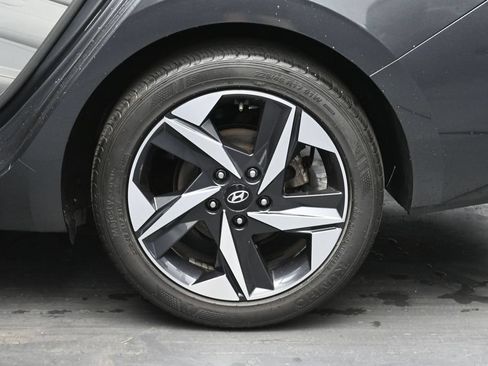 Used 2023 Hyundai Elantra SEL w/ Convenience Package FWD image 29