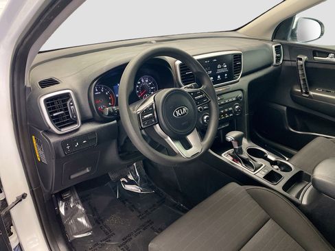 Used 2022 Kia Sportage LX w/ LX FWD Value Edition Package image 19
