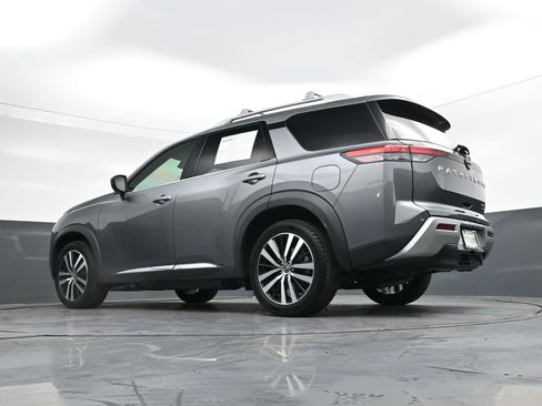 Used 2023 Nissan Pathfinder Platinum w/ Cargo Package image 36