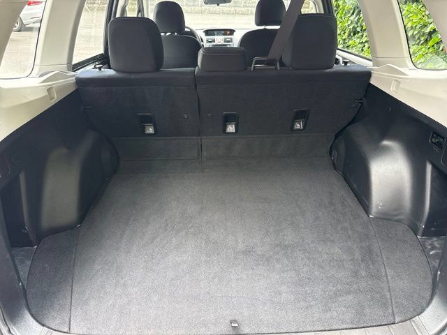 Used 2015 Subaru Forester 2.5i AWD/4WD image 32