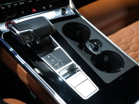 Used 2022 Audi RS 6 image 46