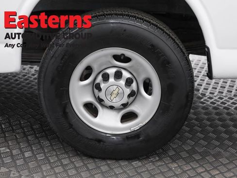 Used 2023 Chevrolet Express 3500 LS image 31