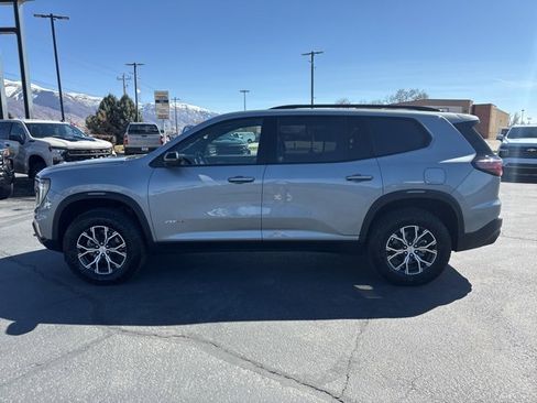 Used 2026 GMC Acadia AT4 w/ Luxury Package image 4