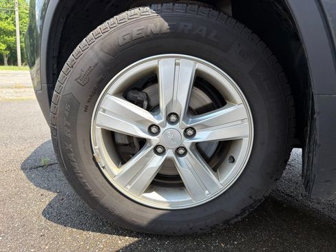 Used 2019 Chevrolet Trax LS AWD/4WD image 18