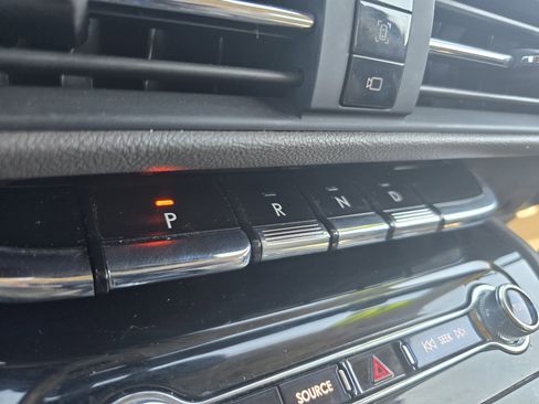 Used 2020 Lincoln Corsair Reserve w/ Elements Package AWD/4WD image 25