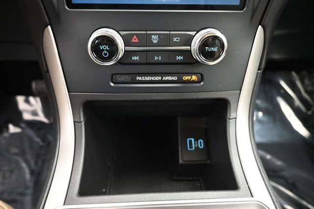 Used 2023 Ford Edge SEL w/ Cargo Accessory Package AWD/4WD image 18