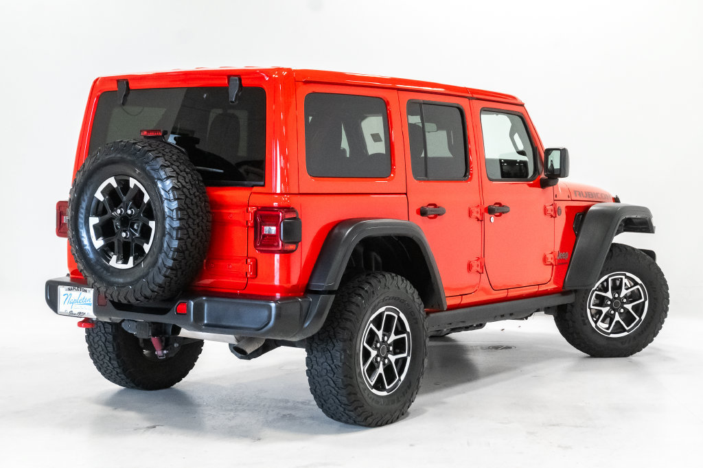 Used 2025 Jeep Wrangler Unlimited Rubicon AWD/4WD image 28