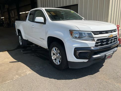 Used 2021 Chevrolet Colorado LT w/ Safety Package RWD image 2