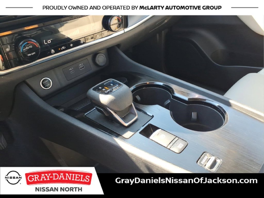 Used 2021 Nissan Rogue SV w/ Premium Package FWD image 19