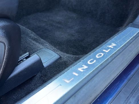 Used 2017 Lincoln MKZ Reserve w/ Climate Package image 32