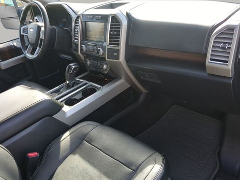 Used 2015 Ford F150 Lariat w/ Equipment Group 502A Luxury image 41