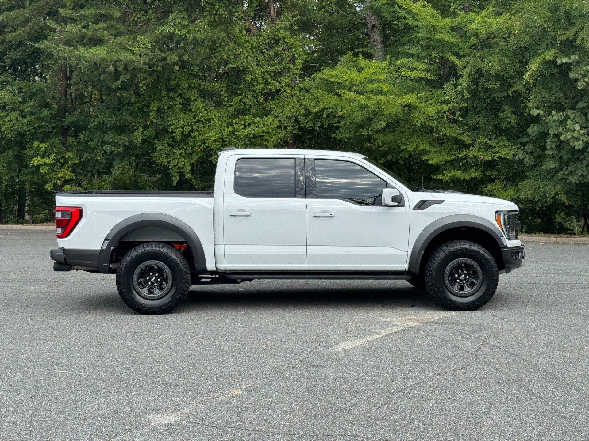 Used 2023 Ford F150 Raptor w/ Blue Interior Package AWD/4WD image 15