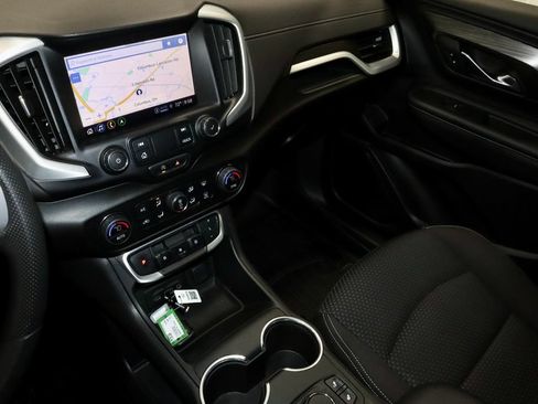 Used 2022 GMC Terrain SLE w/ Driver Convenience Package FWD image 31