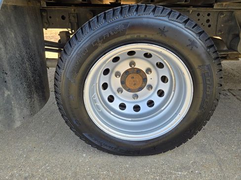 Used 2022 Ford Transit 350 DRW image 28