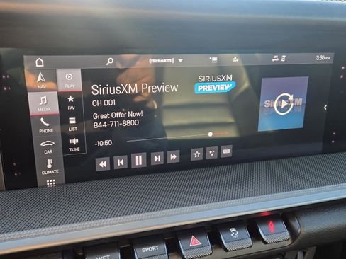 Used 2021 Porsche 911 Carrera w/ Premium Package image 31