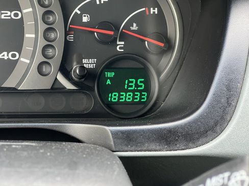 Used 2005 Honda Pilot EX image 26