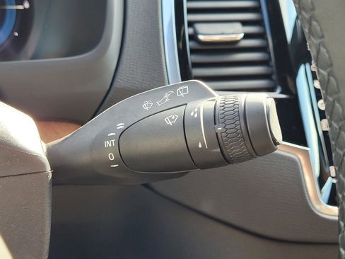 Certified 2023 Volvo XC90 T8 Plus w/ Protection Package Premier image 21