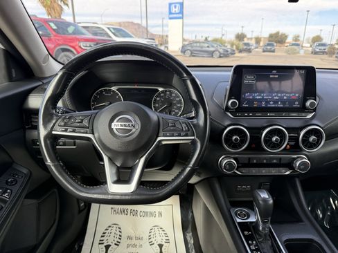 Used 2022 Nissan Sentra SV image 14