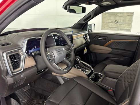 New 2026 GMC Canyon Denali w/ LPO, Black Badging Package AWD/4WD image 9