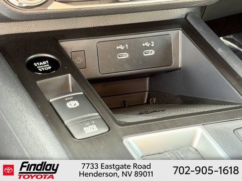 Used 2025 Nissan Kicks SV FWD image 28