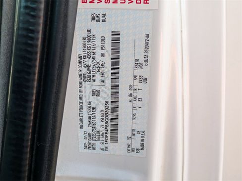 Used 2012 Ford E-450 and Econoline 450 Super Duty w/ Shuttle Bus Prep Pkg image 20