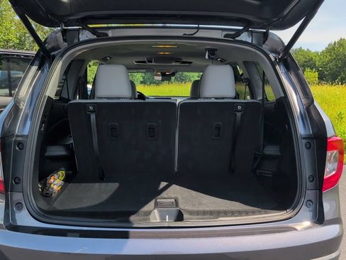 Used 2021 Honda Pilot Touring image 38