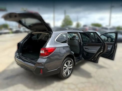 Used 2018 Subaru Outback 2.5i Limited image 39