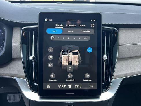 New 2026 Volvo XC90 B6 Plus image 21