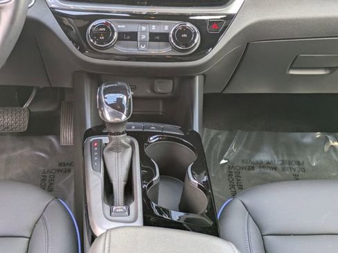 Used 2024 Buick Envista Sport Touring image 18