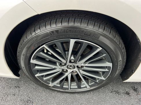 Certified 2023 Lexus ES 350 w/ Premium Package image 12