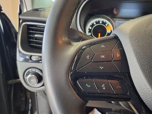 Used 2023 Jeep Cherokee Altitude Lux image 19