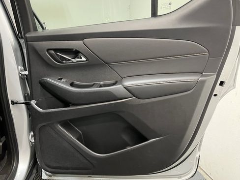Used 2019 Chevrolet Traverse RS w/ LPO, Floor Liner Package image 18