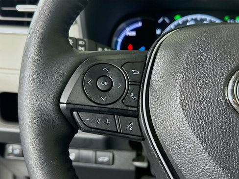 Used 2025 Toyota RAV4 XLE Premium w/ Weather Package image 16