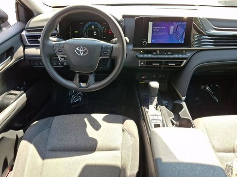 Certified 2025 Toyota Camry LE FWD image 12